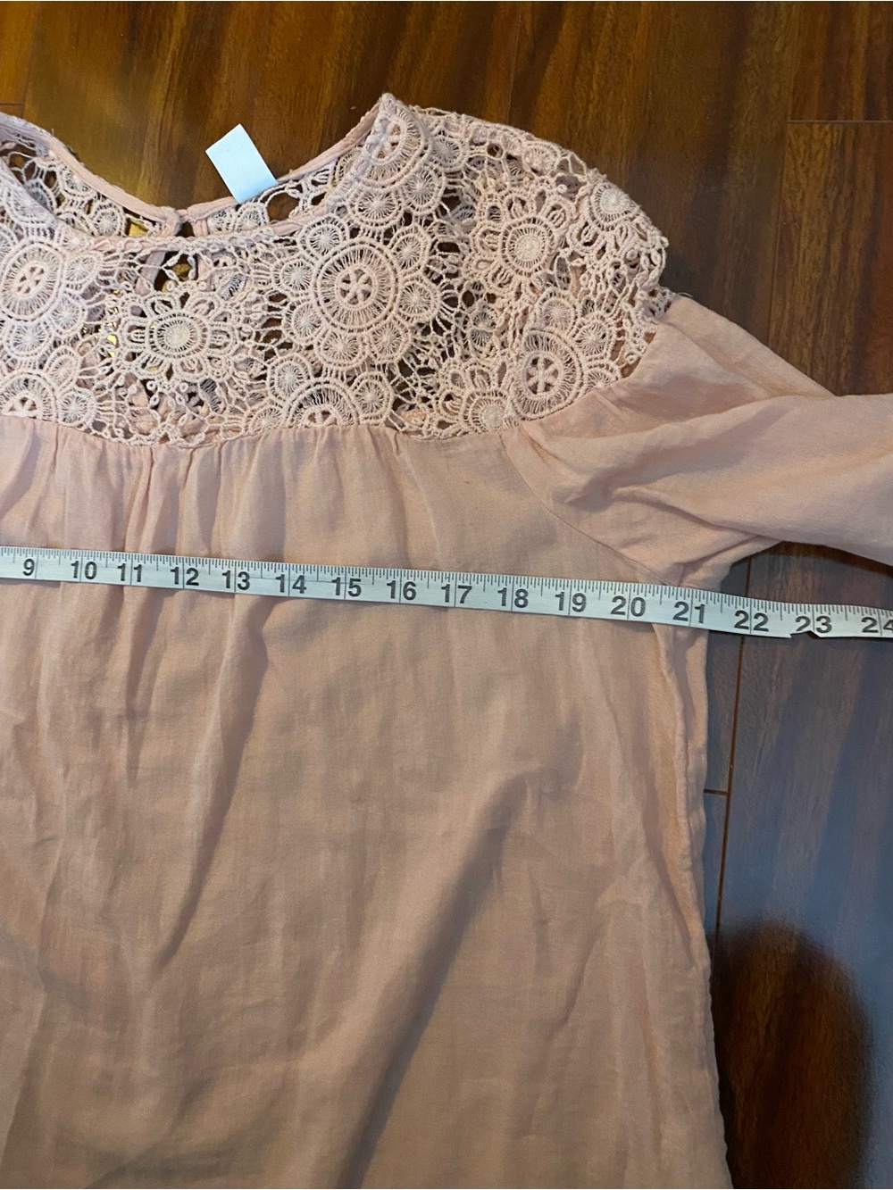 Old Navy Peach Crochet Yoke Short Sleeve Flowy Blouse oversized - Picture 6 of 7